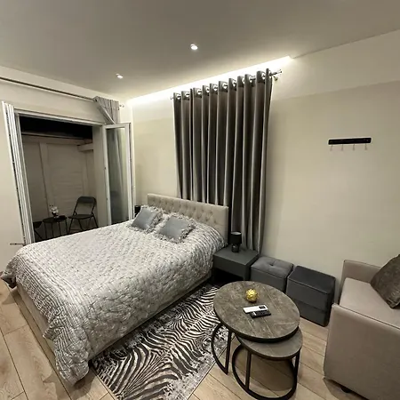 Corplex * Tirana